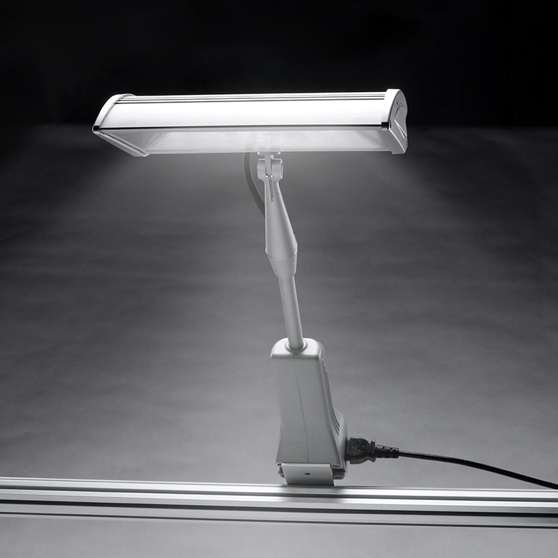 25W vs 50W Trade Show Booth Light: Which Should You Choose?