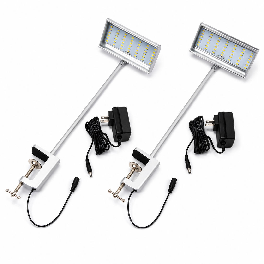 BOOTH LIGHTS vs Displays2Go: Which Trade Show Booth Light Is Better?