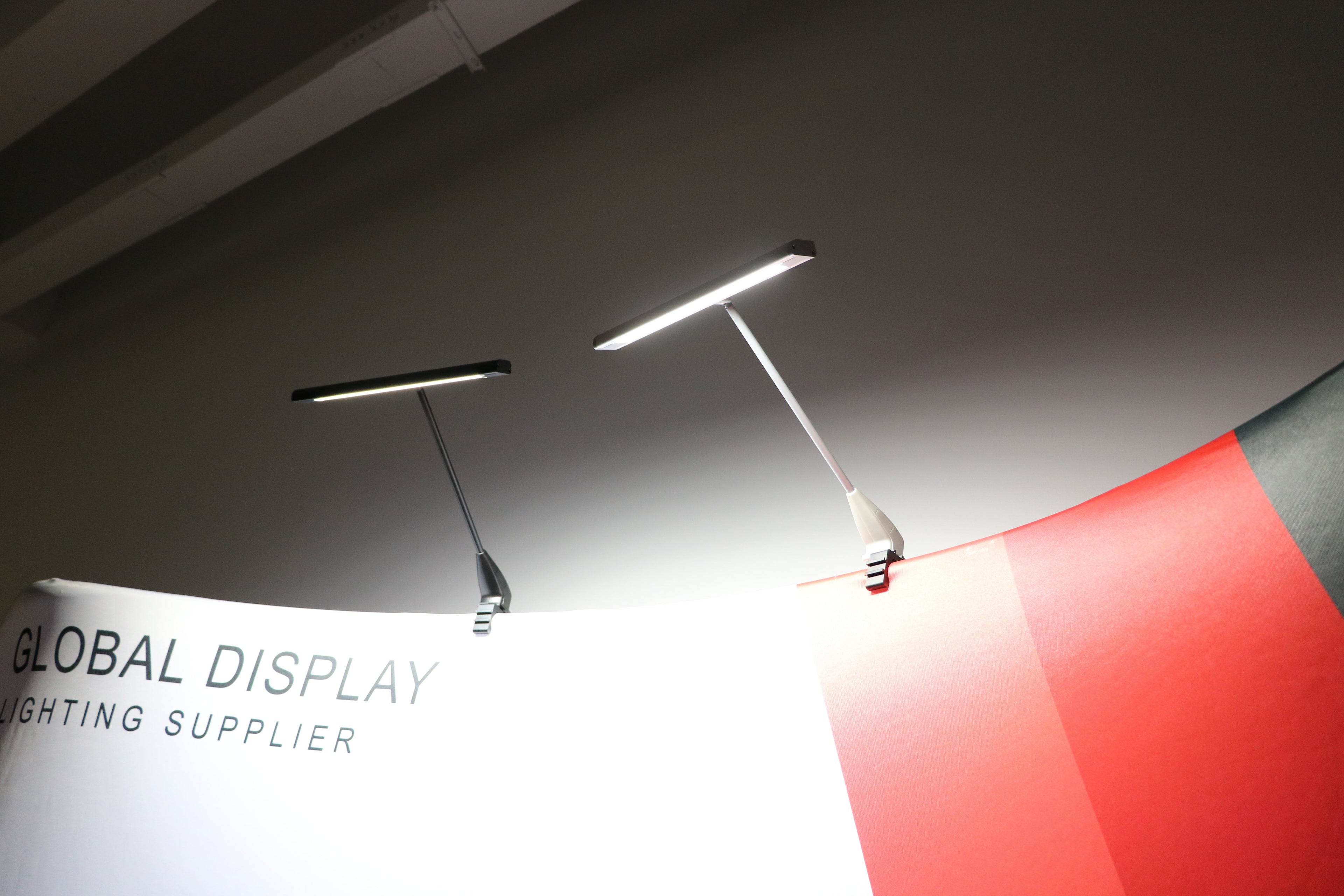 Warm White vs Cool White: Choosing the Right Color Temperature for Your Trade Show Booth