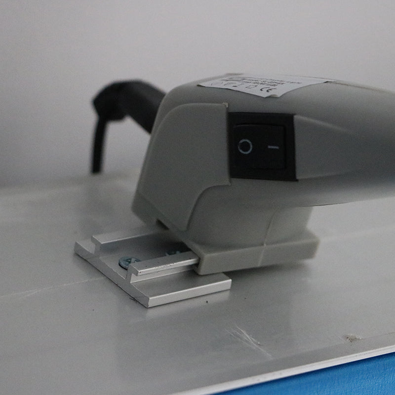 Dual M8 bracket securing LED arm light on SEG light box frame – trade show booth installation