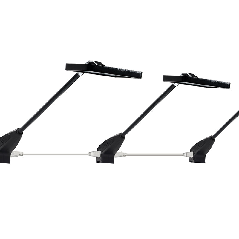 Multiple 11W LED booth arm lights daisy-chained in series — linkable trade show display lighting for exhibition booths