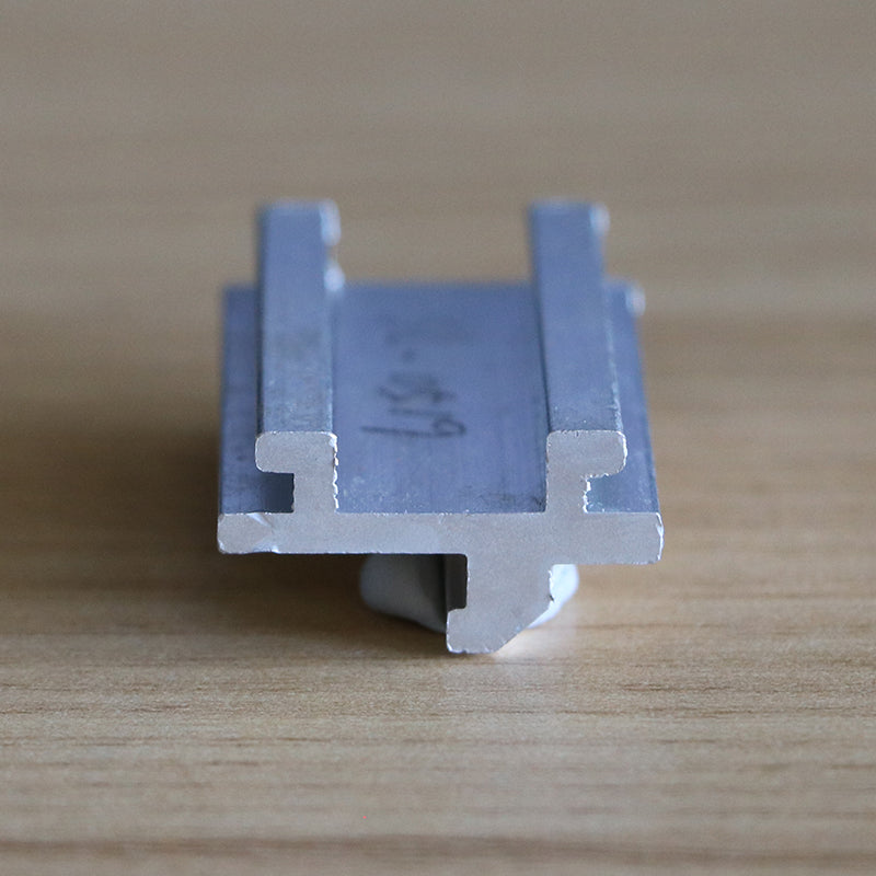 Reusable curved hook trade show light mounting hardware for SEG light boxes